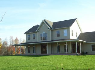 329 Hawk Ln, Pine Ridge, KY 41360