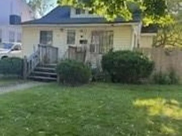 53 William Street, Farmingdale, NY 11735