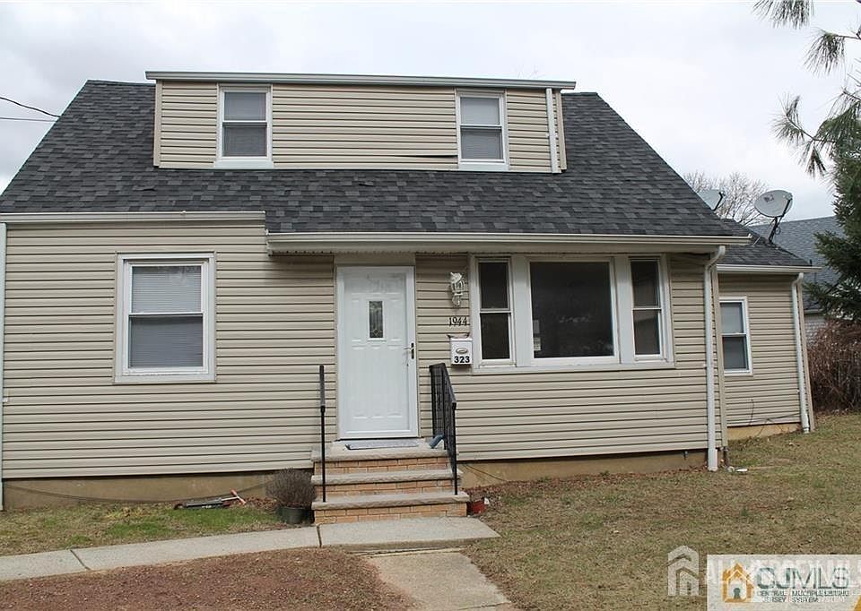 1st image of 323 9th St