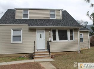 323 9th St, South Amboy, NJ 08879