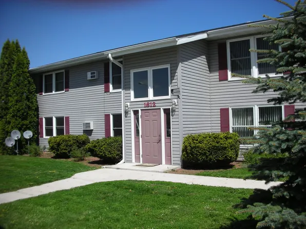 Village Apartments, 1608 Coolidge St #2B-1Ba, New Holstein, WI 53061