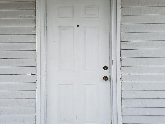 2nd image of 2615 Vine St #2