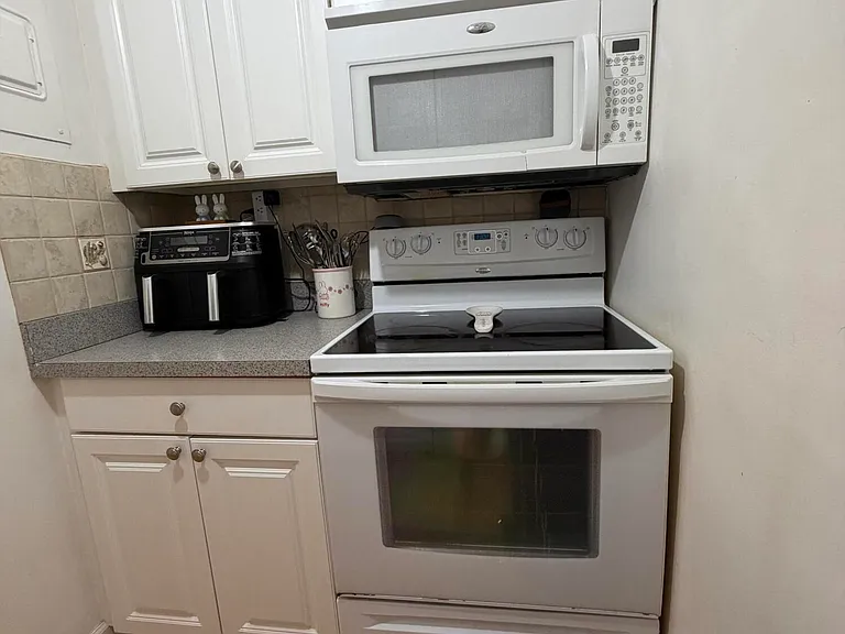 1300 N 17th Ave #206 — Photo 15