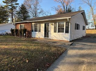 2725 Laguna Ave, Winston Salem, NC 27103