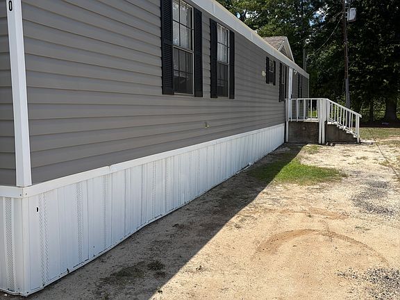 2nd image of 203 Conyers Ave #203