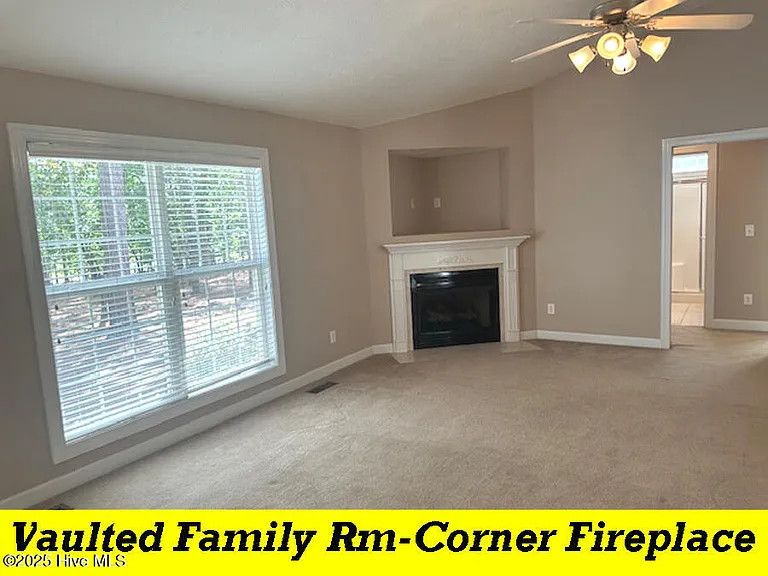 12 Deerwood Ln — Photo 8