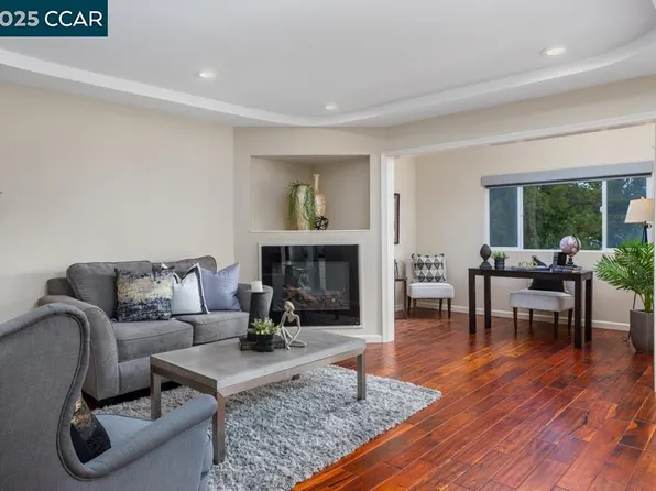 1372 Rockledge Ln APT 4, Walnut Creek, CA 94595