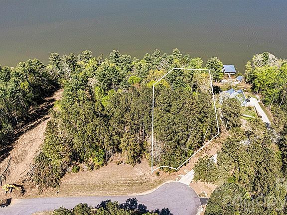 5th image of 106 Pier Point Dr