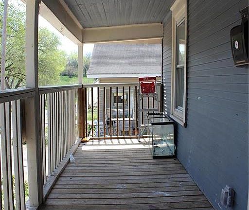 3rd image of 2800 Lister Ave