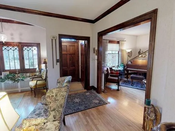 127 Summit Ave, Montevideo, MN 56265