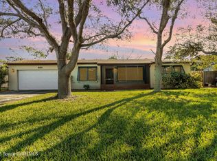 685 Pelican Dr, Satellite Beach, FL 32937