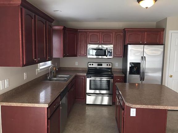 4th image of 139 Nicole St