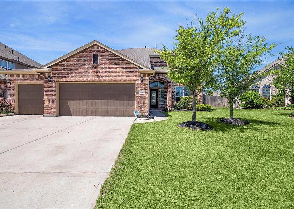 1st image of 21639 Flowering Crab Apple Drive