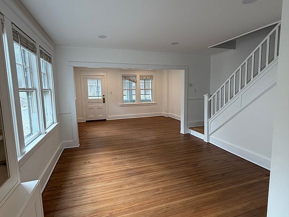 4th image of 13 Park Ln