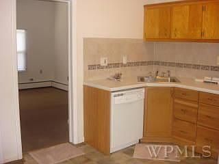 4th image of 2728 Hering Ave