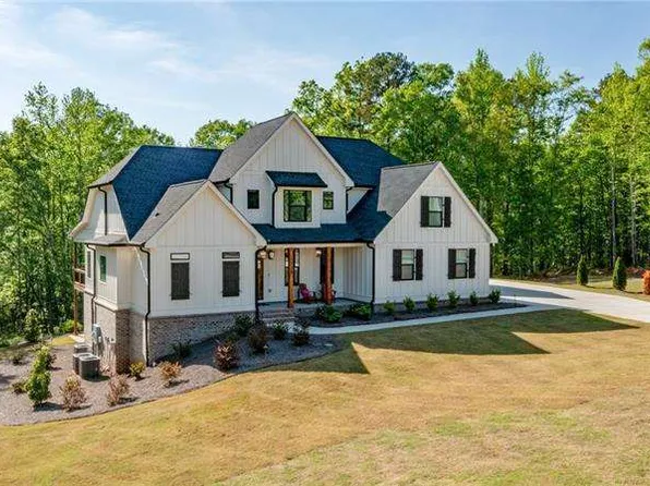 1738 Lullwater Rd, Bogart, GA 30622