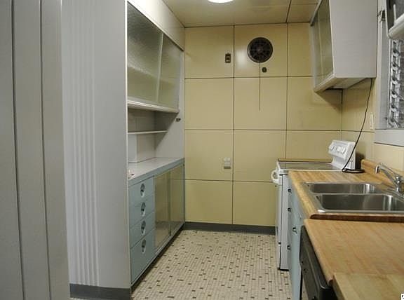 Home for Sale in Quincy, IL $79,900