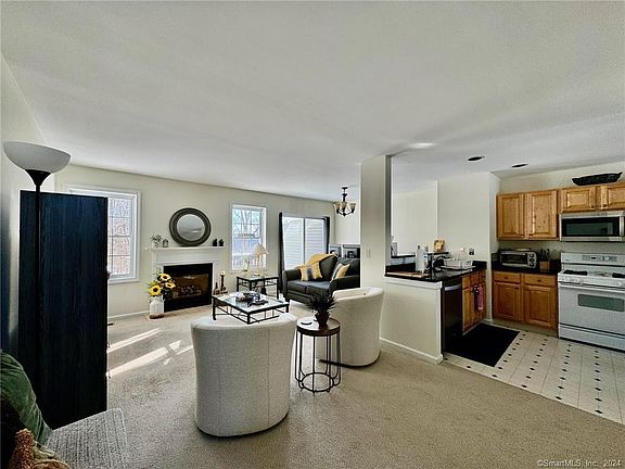 4th image of 4003 Hancock Dr #4003
