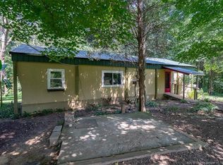 2029 S Dans Ln, Pekin, IN 47165