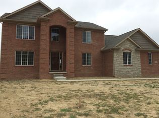 4370 Newark Circle, Grand Blanc, MI 48439