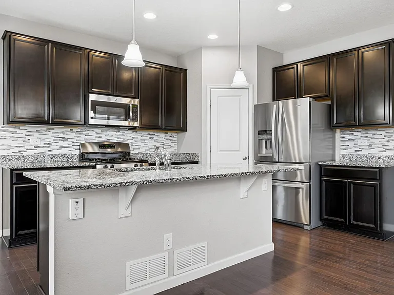 614 W 170th Pl — Photo 30