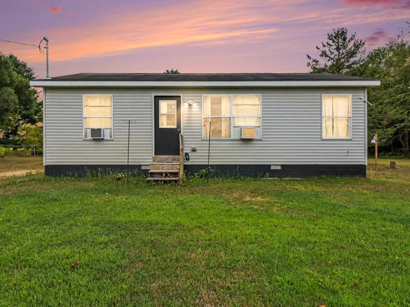2815 E 1st St, Custer, MI 49405