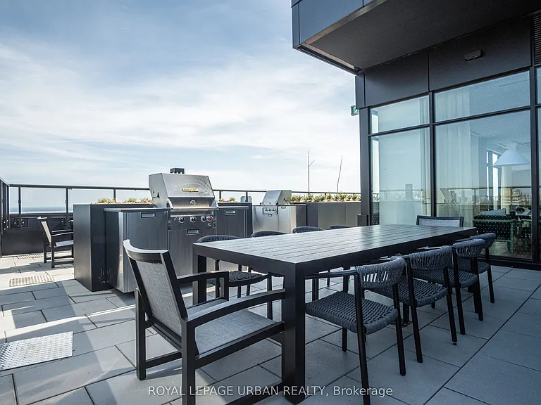 1660 Bloor St W #913 — Photo 27