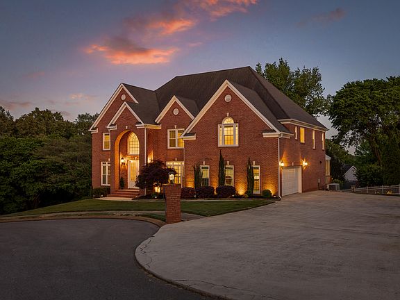 2nd image of 6404 Beacon Pointe Cir
