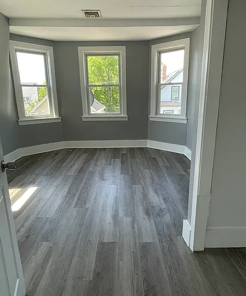 51-53 Bellevue Ave #3R — Photo 5