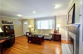 3rd image of 5401 Birch St