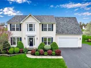 3896 Hill Rd, North Tonawanda, NY 14120