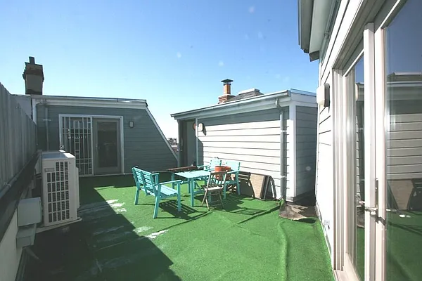 Rented by Corcoran | media 77