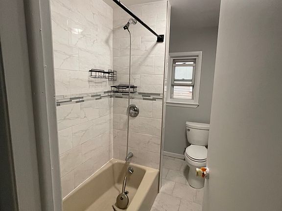 4th image of 409 Hamilton St Floor 2