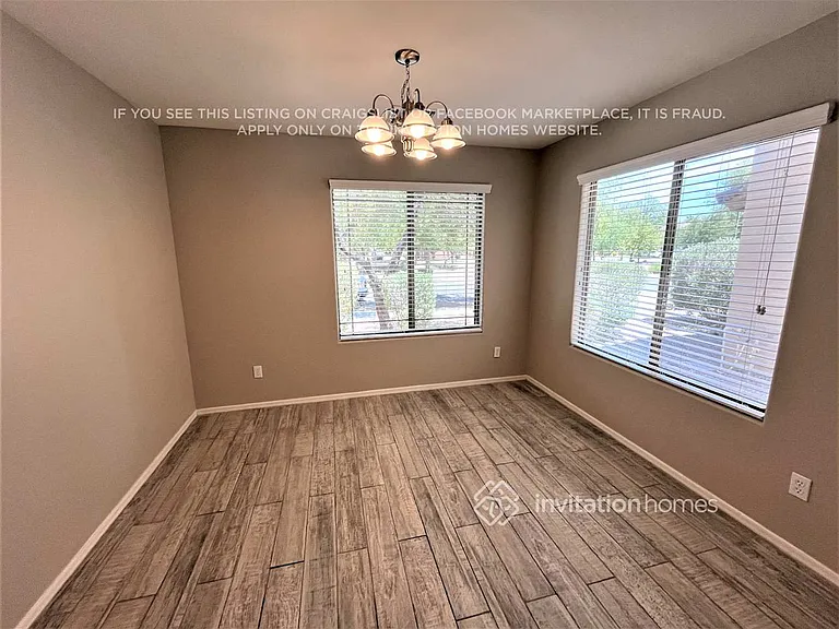 11310 N 161st Dr — Photo 7