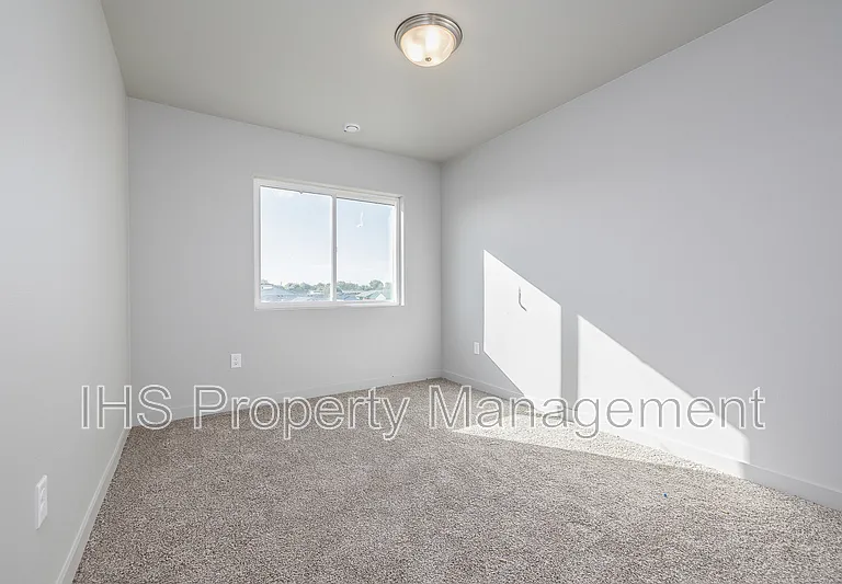 2511 Ronan St #A — Photo 10