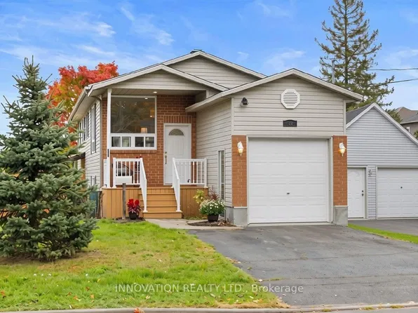 93 Park Ave, Carleton Place, ON K7C 2H4