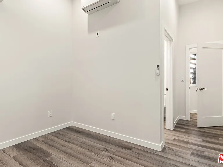 2336 Scarff St #2338 — Photo 16