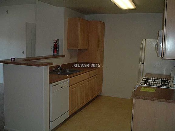 5th image of 8250 N Grand Canyon Dr Unit 1010
