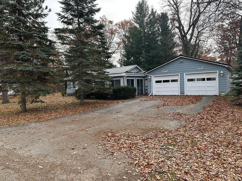 1st image of 106 Oak St