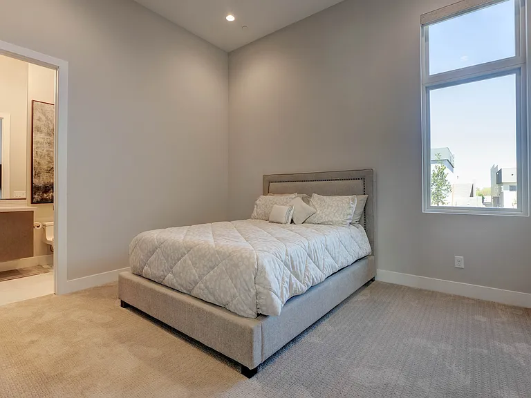 10949 Rossa Peak Ave — Photo 53