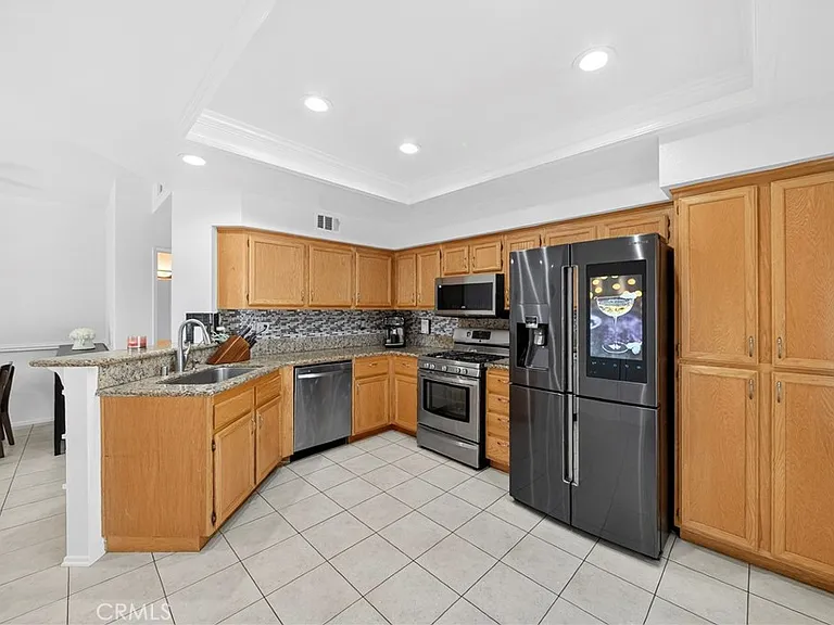 32 Carlsbad Ln — Photo 13