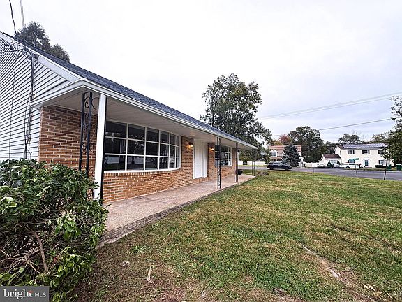 4th image of 114 Nursery Ave