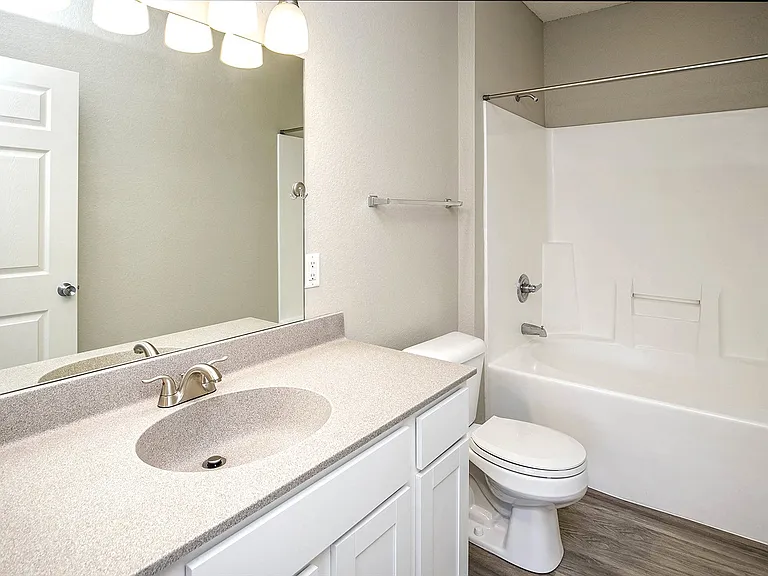 Autumn Grove Apartments — Photo 37
