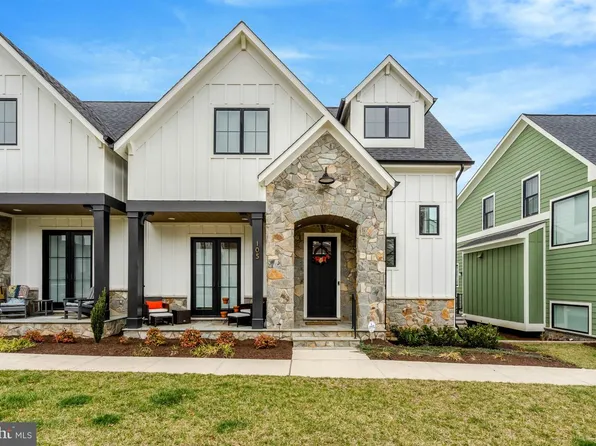 105 Courthouse Rd SW, Vienna, VA 22180
