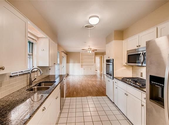 4th image of 3200 Pinecrest Dr