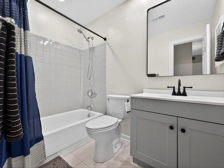 604 Broad Leaf Cir — Photo 26