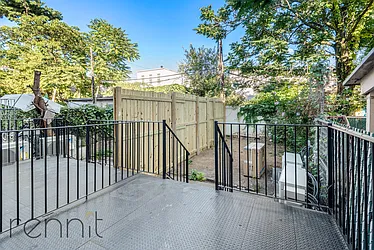 Rented by Rennit Inc.