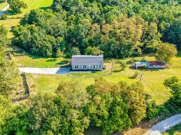 625 Bracht Rd, Corinth, KY 41010