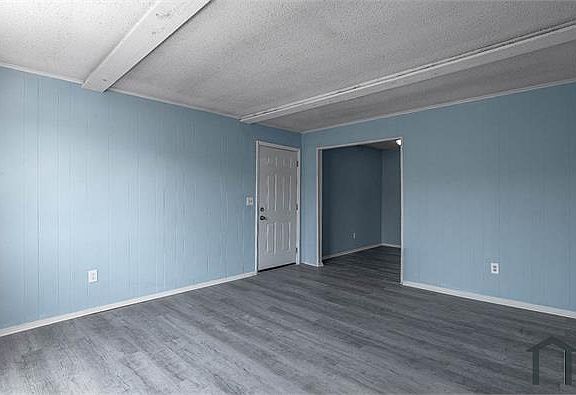5th image of 7201 Melrose Ln #20