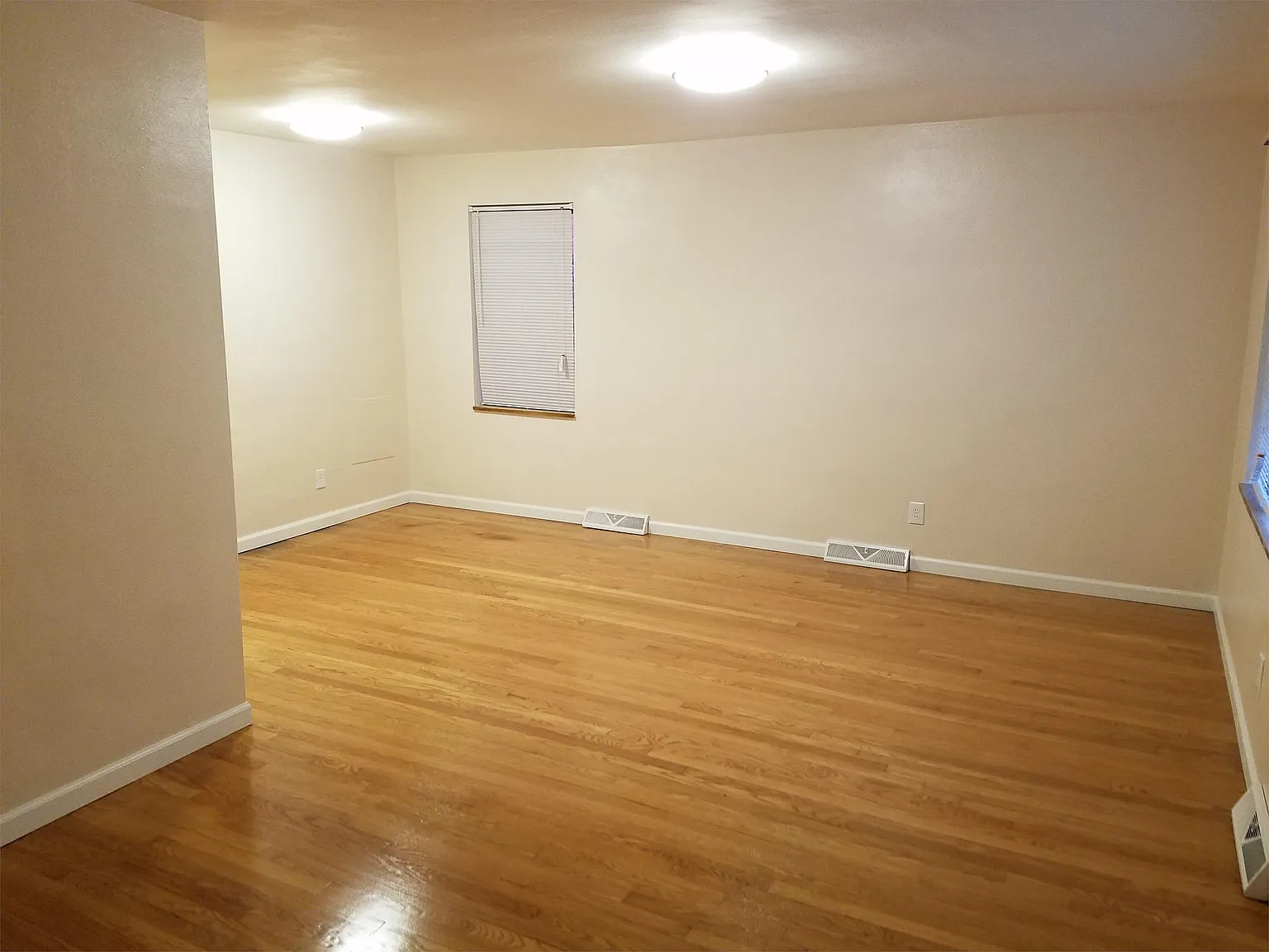 3818 Wisconsin Ave photo 1